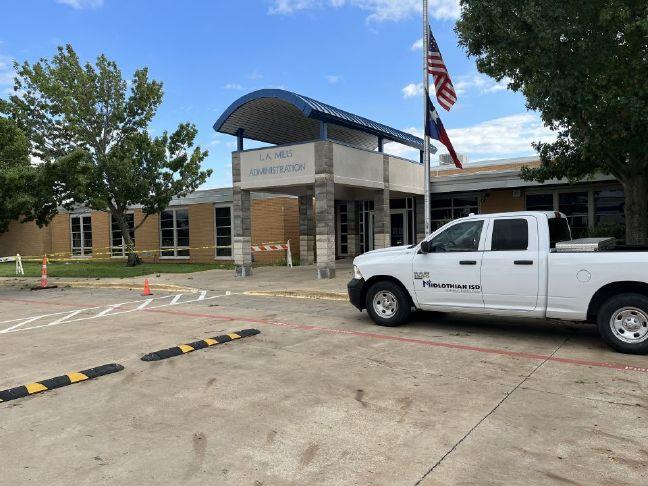 Midlothian ISD is forming a Facilities Planning Committee made up of MISD residents toexplore future building needs within the district. Photo Credit: Mirror photo by Bill Spinks